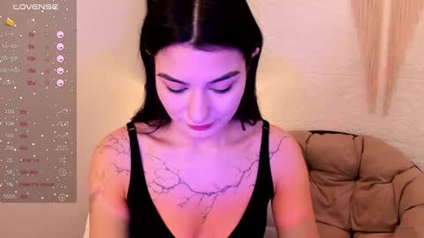 Snapshot of black_pant3r chatting on January 17, 2:39 am Mon Mon online show from January 17, 2:39 am