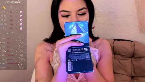 Snapshot of black_pant3r chatting on January 30, 2:38 am Mon Mon online show from January 30, 2:38 am