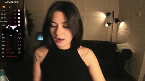 Snapshot of black_pant3r chatting on October 4, 2:53 am Mon Mon online show from October 4, 2:53 am