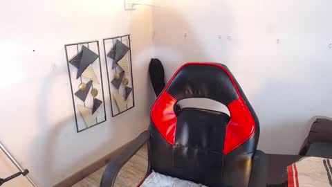 black raiden online show from October 27, 8:57 pm