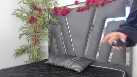 B L A C K  R O S E  online show from March 7, 11:29 am