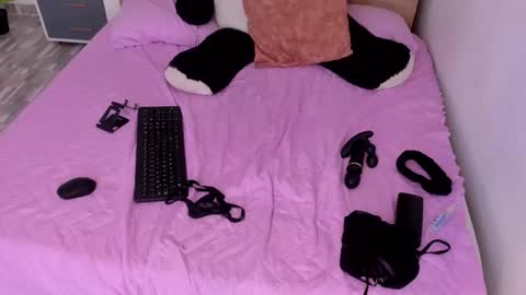 B L A C K  R O S E  online show from April 20, 11:46 am