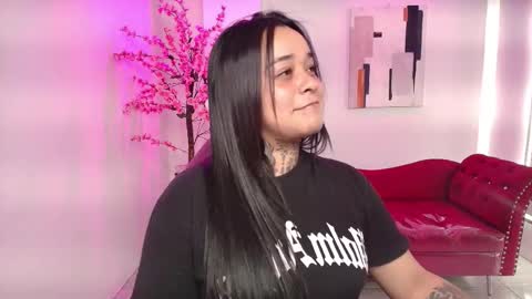 Snapshot of black_roseee chatting on November 11, 4:01 am Rousse online show from November 11, 4:01 am