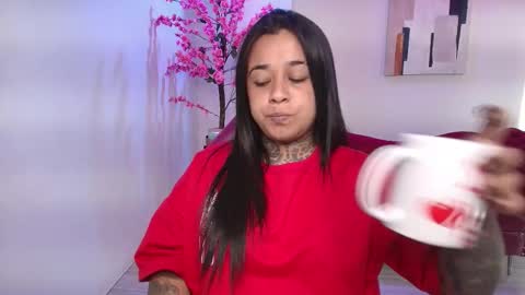 Snapshot of black_roseee chatting on November 25, 3:50 am Rousse online show from November 25, 3:50 am