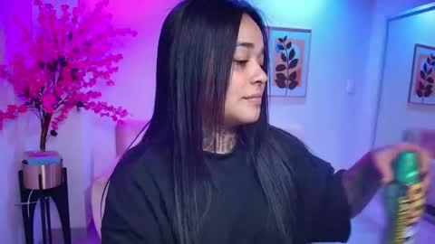 Snapshot of black_roseee chatting on December 3, 3:58 am Rousse online show from December 3, 3:58 am