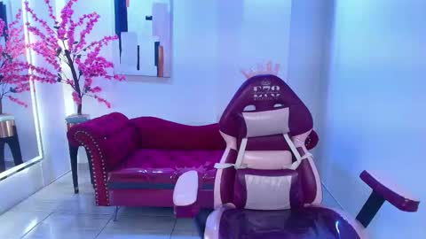 Rousse  online show from January 6, 3:32 am