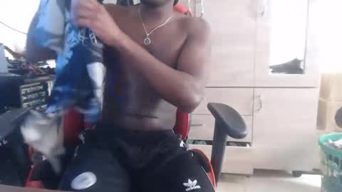 Black online show from March 7, 5:21 pm