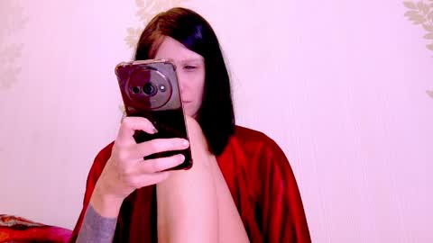 Kristin online show from April 8, 5:18 am