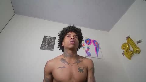 Snapshot of black_tentationx chatting on December 5, 6:04 pm black_tentationx online show from December 5, 6:04 pm