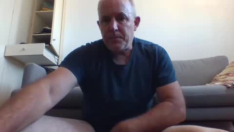 Snapshot of blackdog71 chatting on February 22, 4:07 am blackdog71 online show from February 22, 4:07 am