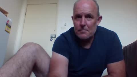 Snapshot of blackdog71 chatting on February 27, 7:23 am blackdog71 online show from February 27, 7:23 am