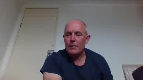 Snapshot of blackdog71 chatting on March 3, 6:48 am blackdog71 online show from March 3, 6:48 am