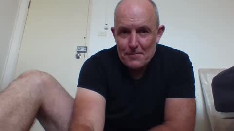 Snapshot of blackdog71 chatting on March 5, 2:46 am blackdog71 online show from March 5, 2:46 am