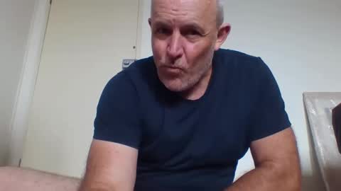 Snapshot of blackdog71 chatting on March 7, 2:25 am blackdog71 online show from March 7, 2:25 am