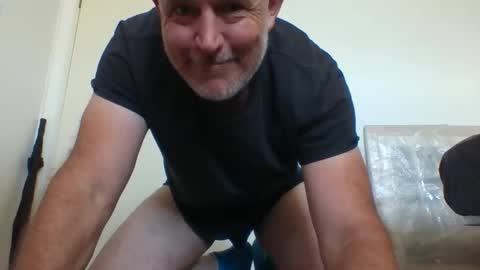 Snapshot of blackdog71 chatting on October 15, 1:17 am blackdog71 online show from October 15, 1:17 am