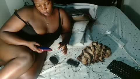 Snapshot of blackher42 chatting on February 9, 11:14 am blackher42 online show from February 9, 11:14 am