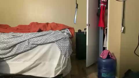 Snapshot of blackjag107 chatting on December 1, 4:34 pm blackjag107 online show from December 1, 4:34 pm