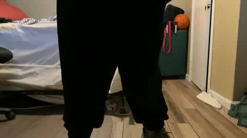 Snapshot of blackjag107 chatting on December 17, 2:28 am blackjag107 online show from December 17, 2:28 am