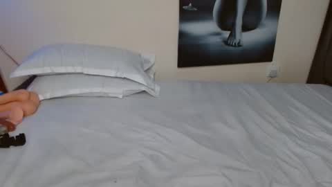 Snapshot of blackmellanin_ chatting on October 31, 8:32 pm Smiley sylivia online show from October 31, 8:32 pm