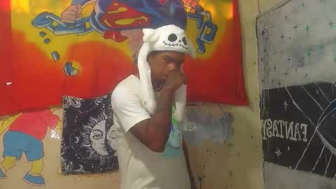 i am D.L online show from November 10, 5:01 pm