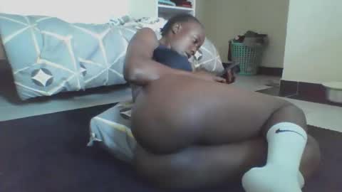 Snapshot of blackprincess25 chatting on October 18, 8:48 am Lorraine online show from October 18, 8:48 am