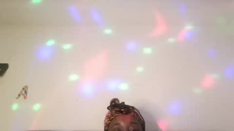 Snapshot of blackqueen888 chatting on December 25, 8:28 pm blackqueen888 online show from December 25, 8:28 pm