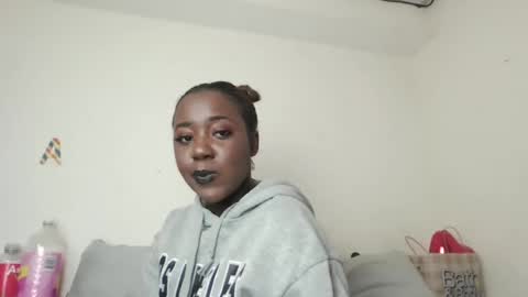 Snapshot of blackqueen888 chatting on February 24, 12:52 am blackqueen888 online show from February 24, 12:52 am