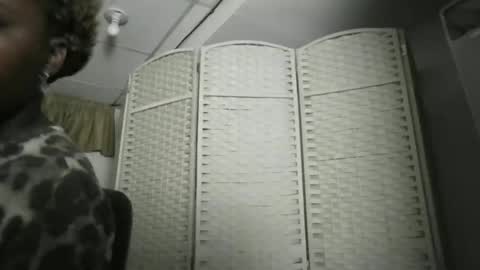 Snapshot of blackqueen888 chatting on March 9, 7:56 am blackqueen888 online show from March 9, 7:56 am