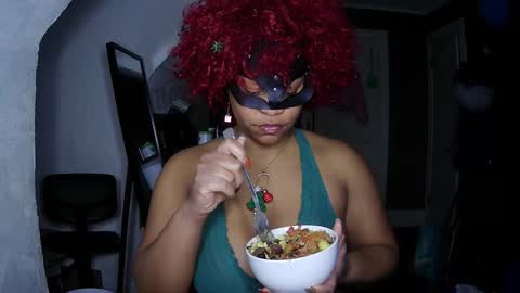 Queen Siren online show from December 14, 4:12 am