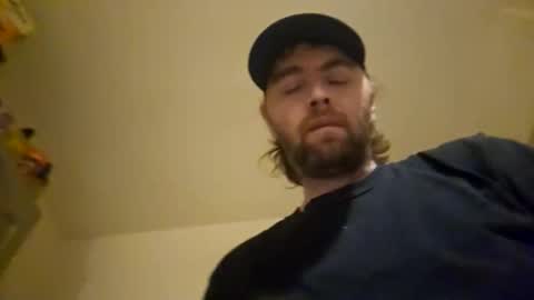 blackvswhite2022 online show from November 21, 2:43 am