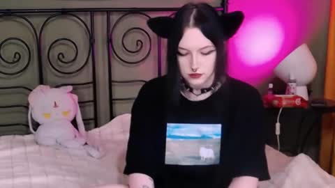 Snapshot of blacky_tea chatting on October 25, 9:39 am blacky_tea online show from October 25, 9:39 am