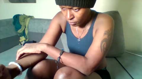 Snapshot of blacky_winndy chatting on October 10, 7:02 pm blacky_winndy online show from October 10, 7:02 pm