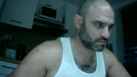 Snapshot of blaini9 chatting on January 11, 8:11 am Master Roshan online show from January 11, 8:11 am