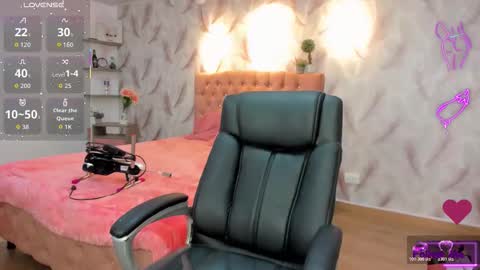 Snapshot of blair_harrison chatting on October 23, 10:58 am Blair online show from October 23, 10:58 am