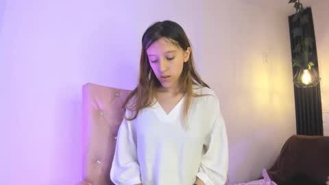 Snapshot of blairandbriar chatting on December 1, 2:11 pm blairandbriar online show from December 1, 2:11 pm