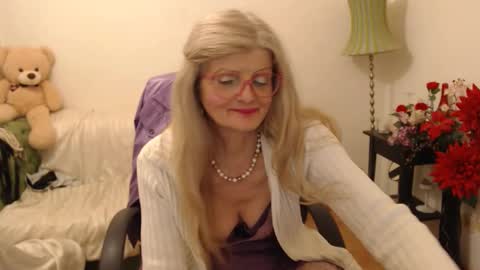 Snapshot of blairfort chatting on March 10, 7:18 pm blairfort online show from March 10, 7:18 pm