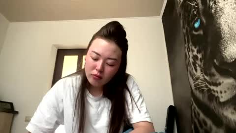 Snapshot of blairglee chatting on June 7, 4:27 am Hana online show from June 7, 4:27 am