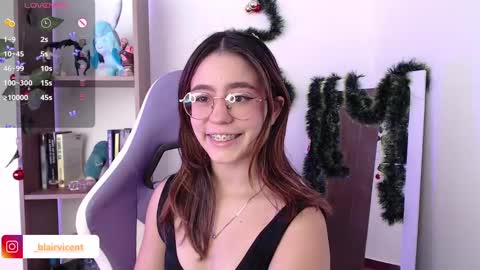 Snapshot of blairvicent chatting on December 7, 1:18 pm online show from December 7, 1:18 pm