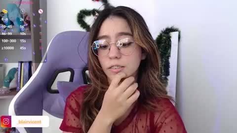 Snapshot of blairvicent chatting on December 9, 3:11 pm online show from December 9, 3:11 pm