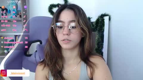 Snapshot of blairvicent chatting on December 13, 3:00 pm online show from December 13, 3:00 pm