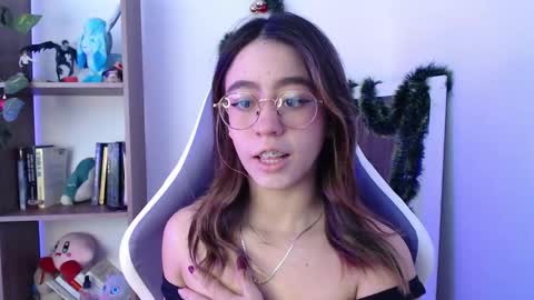 Snapshot of blairvicent chatting on December 19, 12:12 pm online show from December 19, 12:12 pm