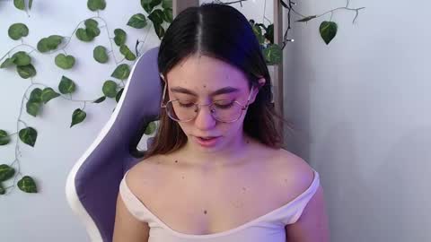 Snapshot of blairvicent chatting on February 8, 1:22 pm online show from February 8, 1:22 pm