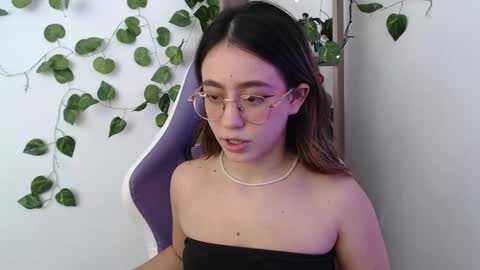 Snapshot of blairvicent chatting on February 10, 6:24 pm online show from February 10, 6:24 pm