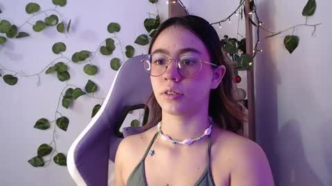 Snapshot of blairvicent chatting on February 13, 12:00 pm online show from February 13, 12:00 pm