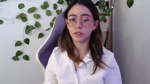 Snapshot of blairvicent chatting on February 14, 3:15 pm online show from February 14, 3:15 pm