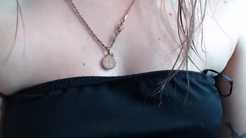 Snapshot of blairvicent chatting on November 26, 1:01 pm online show from November 26, 1:01 pm