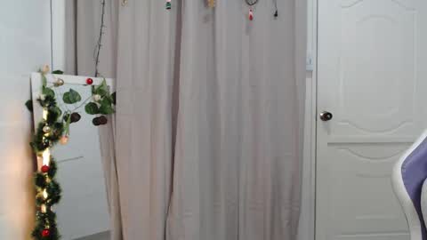 Snapshot of blairvicent chatting on December 3, 1:53 pm online show from December 3, 1:53 pm