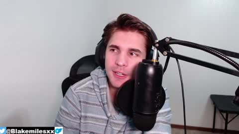 Snapshot of blakemiles2 chatting on December 9, 5:19 pm Blake Miles online show from December 9, 5:19 pm