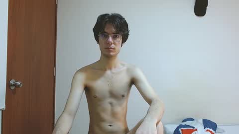 Snapshot of blakeshatter chatting on January 6, 4:13 pm blakeshatter online show from January 6, 4:13 pm