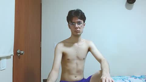 Snapshot of blakeshatter chatting on January 18, 2:44 pm blakeshatter online show from January 18, 2:44 pm